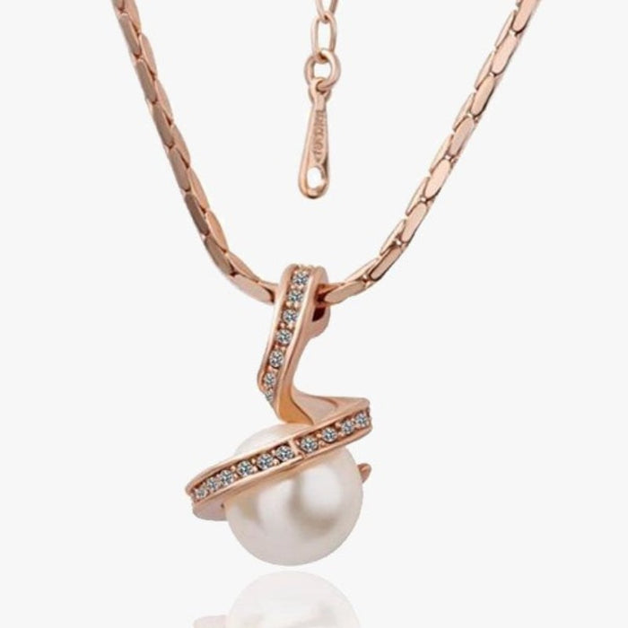 Rhinestone Pearl Pendant