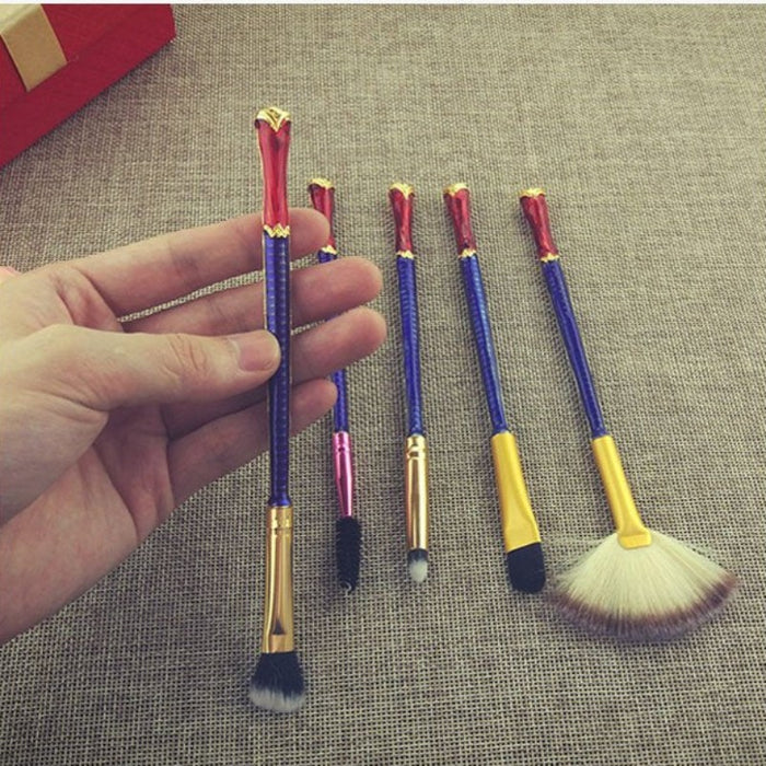 Wonder Woman Inspired 5 Piece Makeup Brush Set - FREE SHIP DEALS